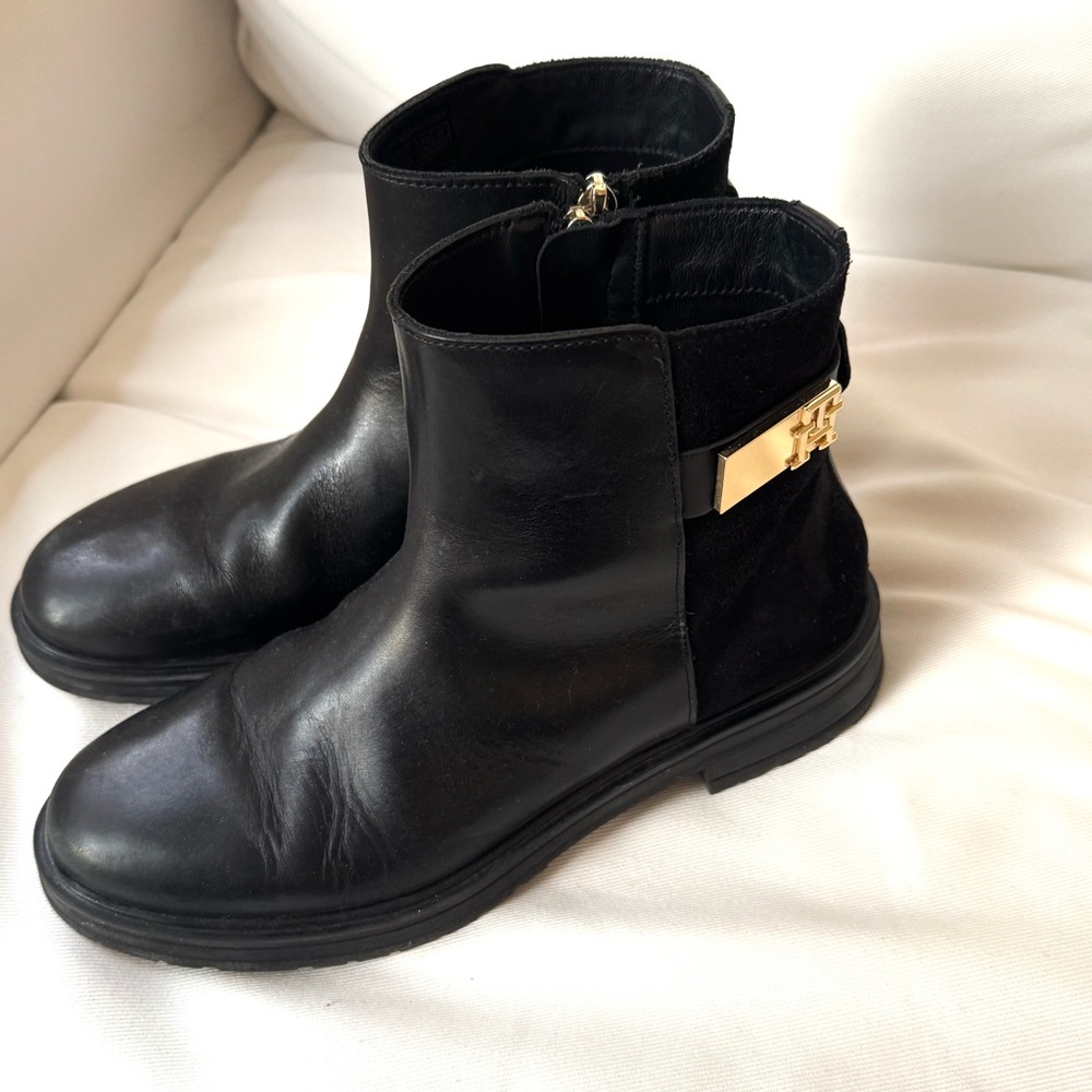 Tommy Hilfiger Black Boots with Gold Accent